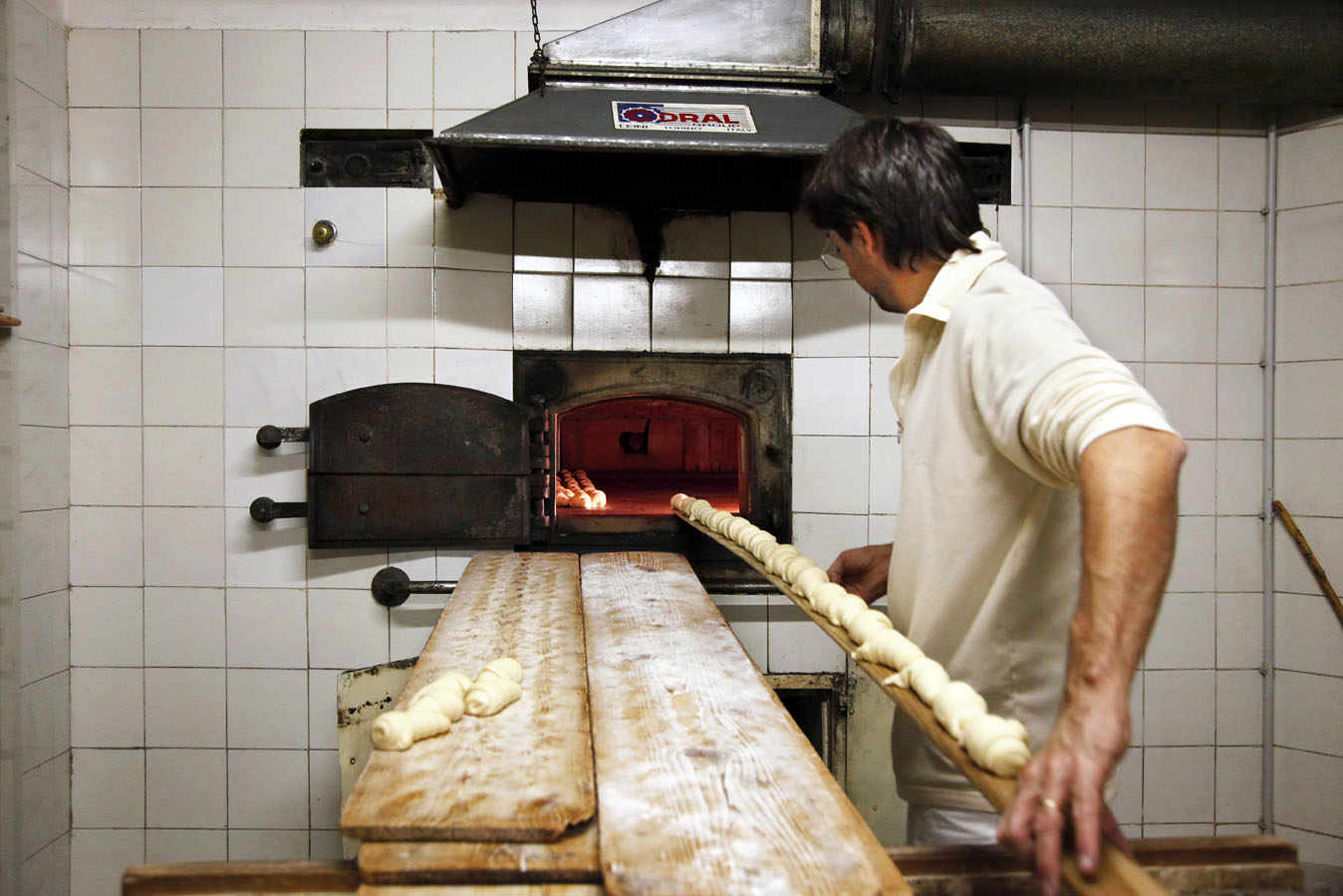 Ciopeta bread – a croissant stitched through time