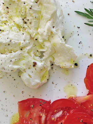 Burrata: A Heart of Cream and Mozzarella